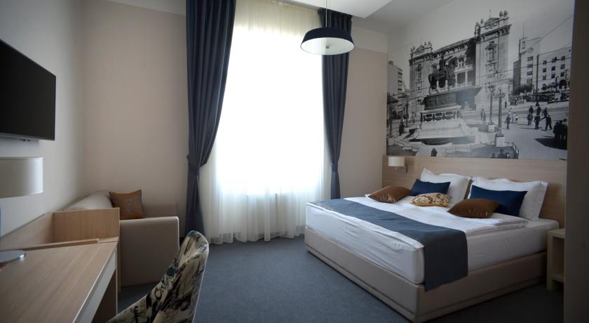 Five Points Square 17